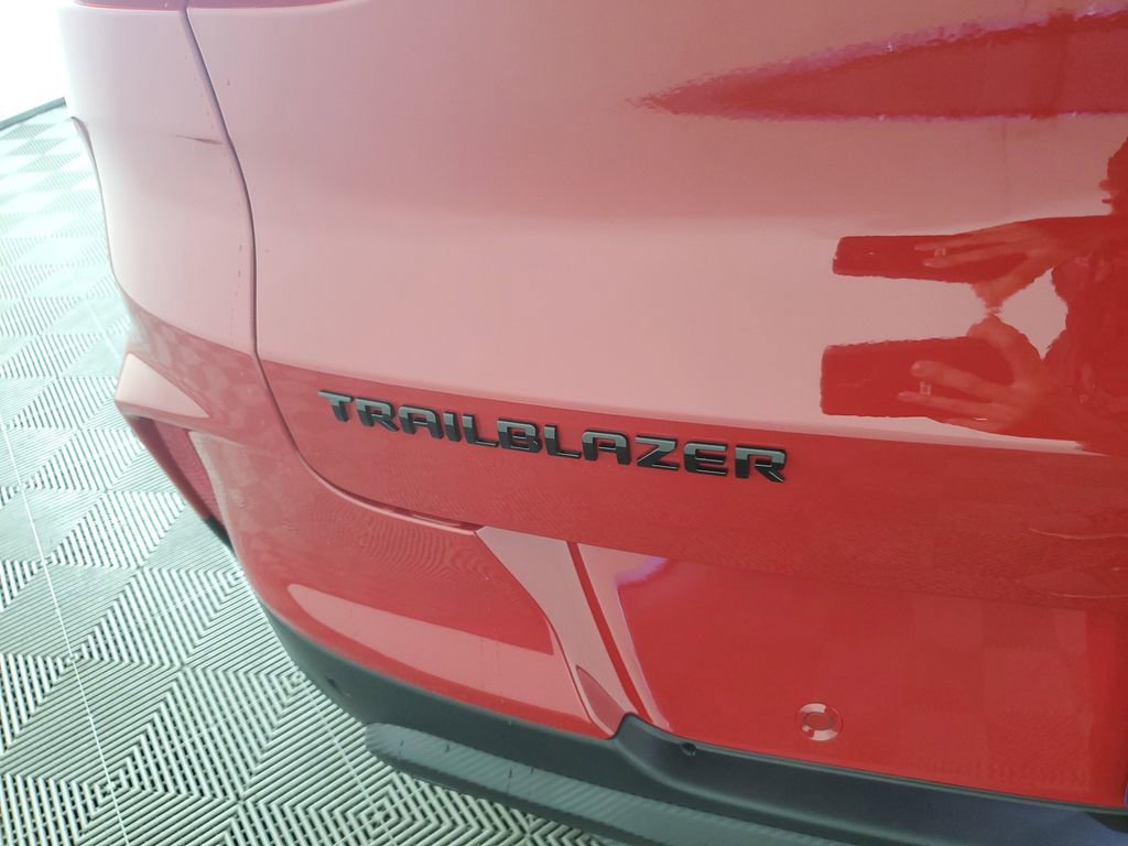New 2026 Chevrolet TrailBlazer RS w/ Convenience Package image 32