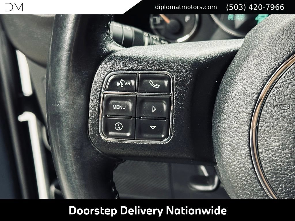 Used 2017 Jeep Wrangler Unlimited Rubicon w/ Connectivity Group AWD/4WD image 27