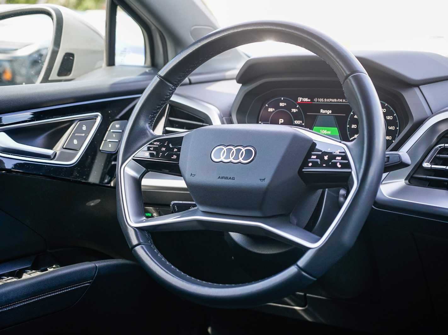 Used 2023 Audi Q4 e-tron Premium w/ Convenience Package image 15