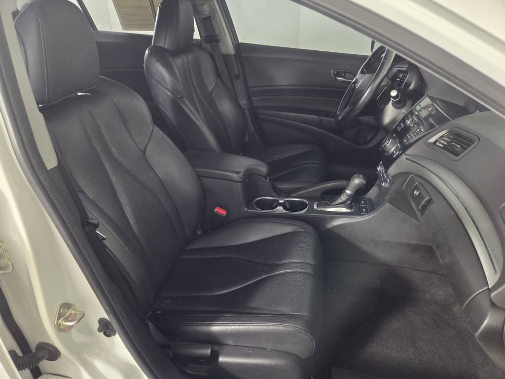 Used 2019 Acura ILX FWD image 31