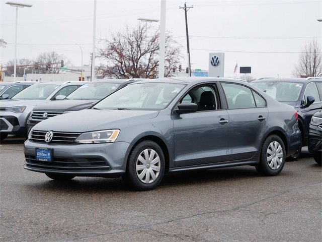 Used 2015 Volkswagen Jetta S image 3