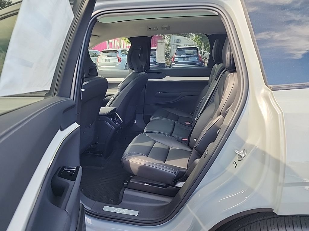 New 2026 Volvo EX90 Ultra AWD/4WD image 5