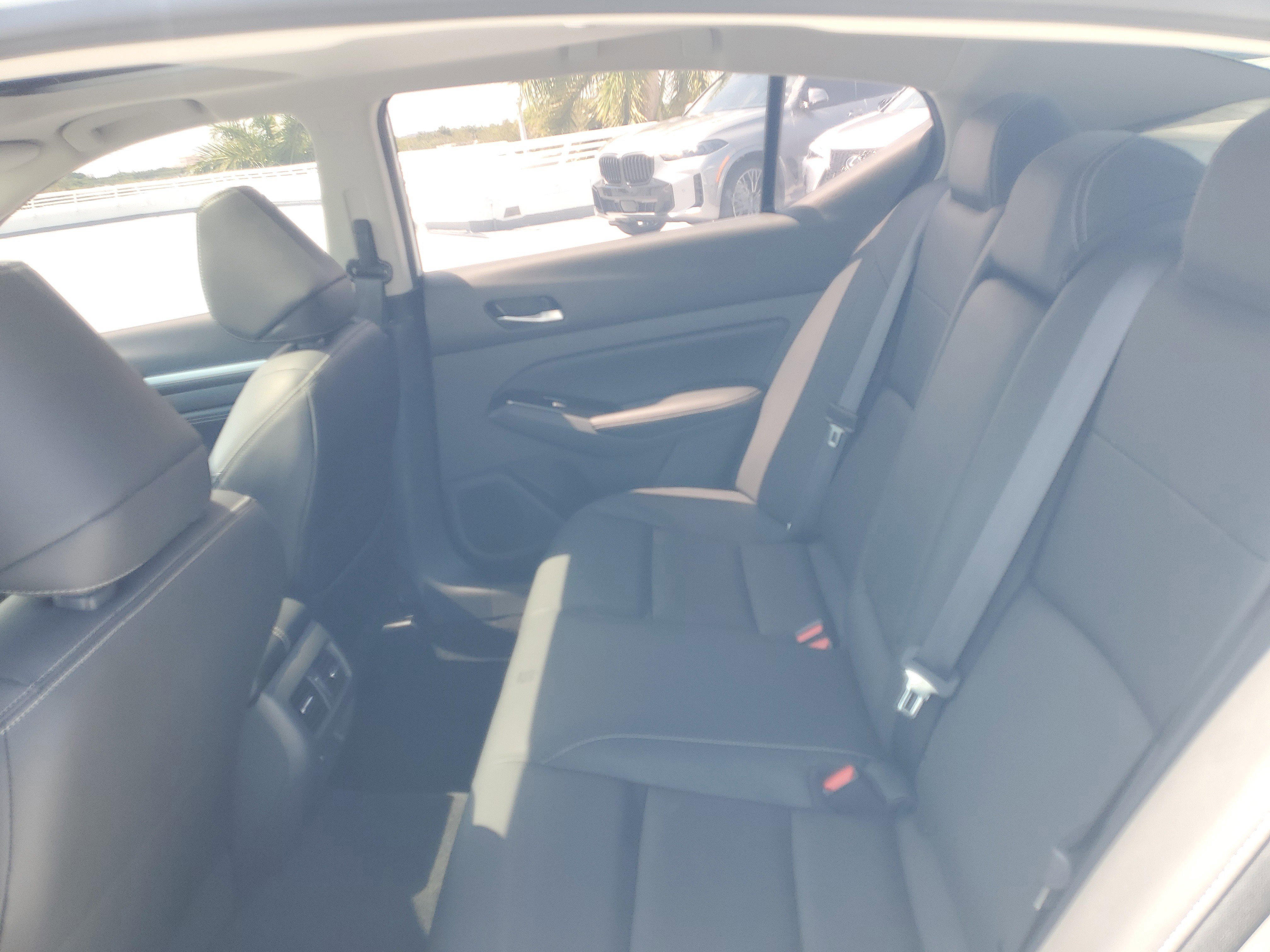 Used 2023 Nissan Altima 2.5 SL FWD image 10