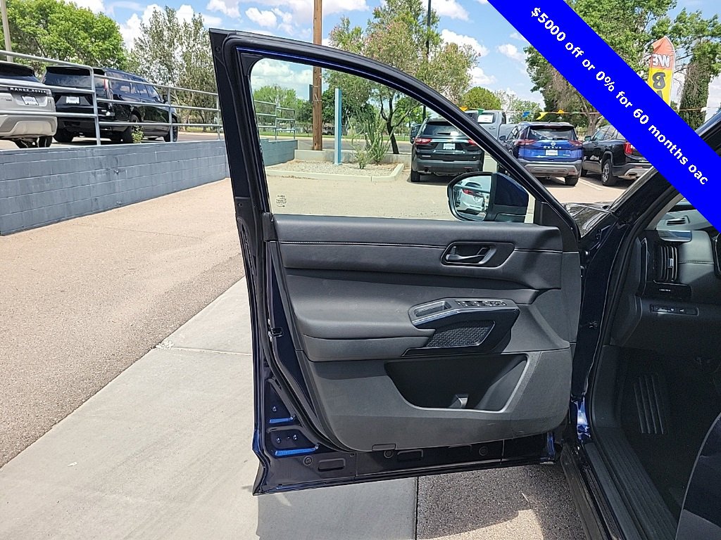 New 2025 Nissan Pathfinder SV w/ Black Appearance Package image 11