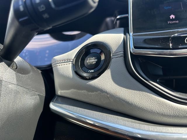 Used 2022 Jeep Compass Limited AWD/4WD image 25