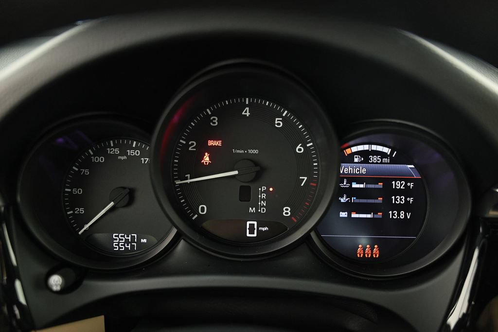 Certified 2026 Porsche Macan AWD/4WD image 34