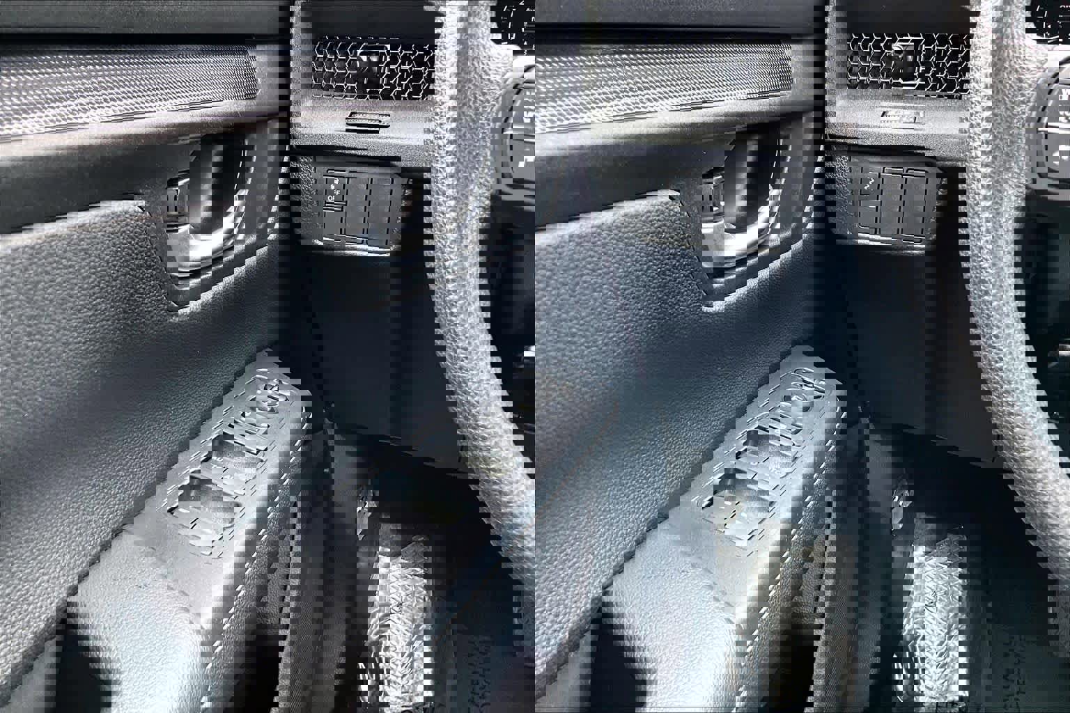 Used 2024 Honda CR-V EX image 31