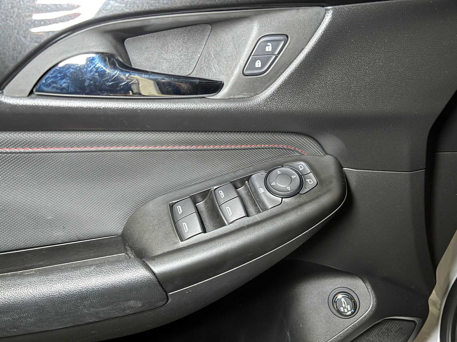 Used 2024 Chevrolet TrailBlazer RS w/ Convenience Package image 21