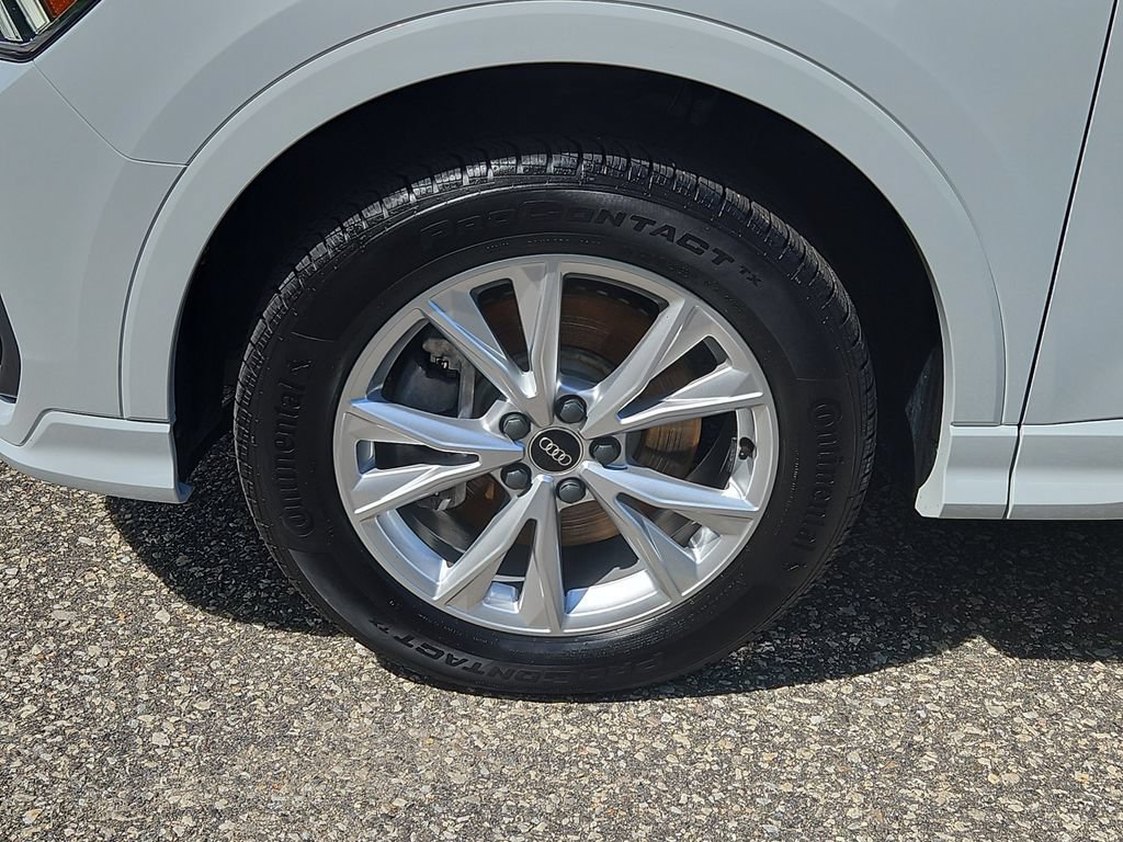 Certified 2025 Audi Q3 2.0T Premium Plus w/ Premium Plus Package AWD/4WD image 7