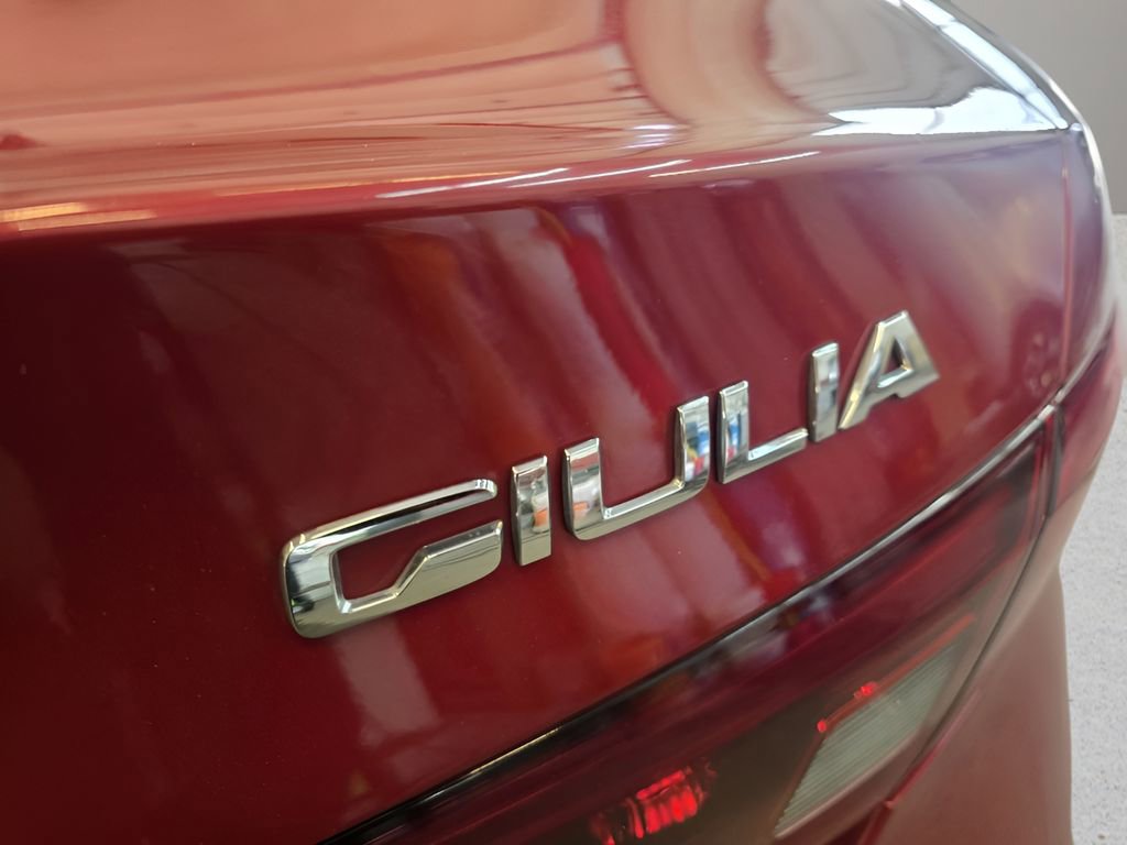 Used 2017 Alfa Romeo Giulia Ti w/ TI 19" Sport Package image 4