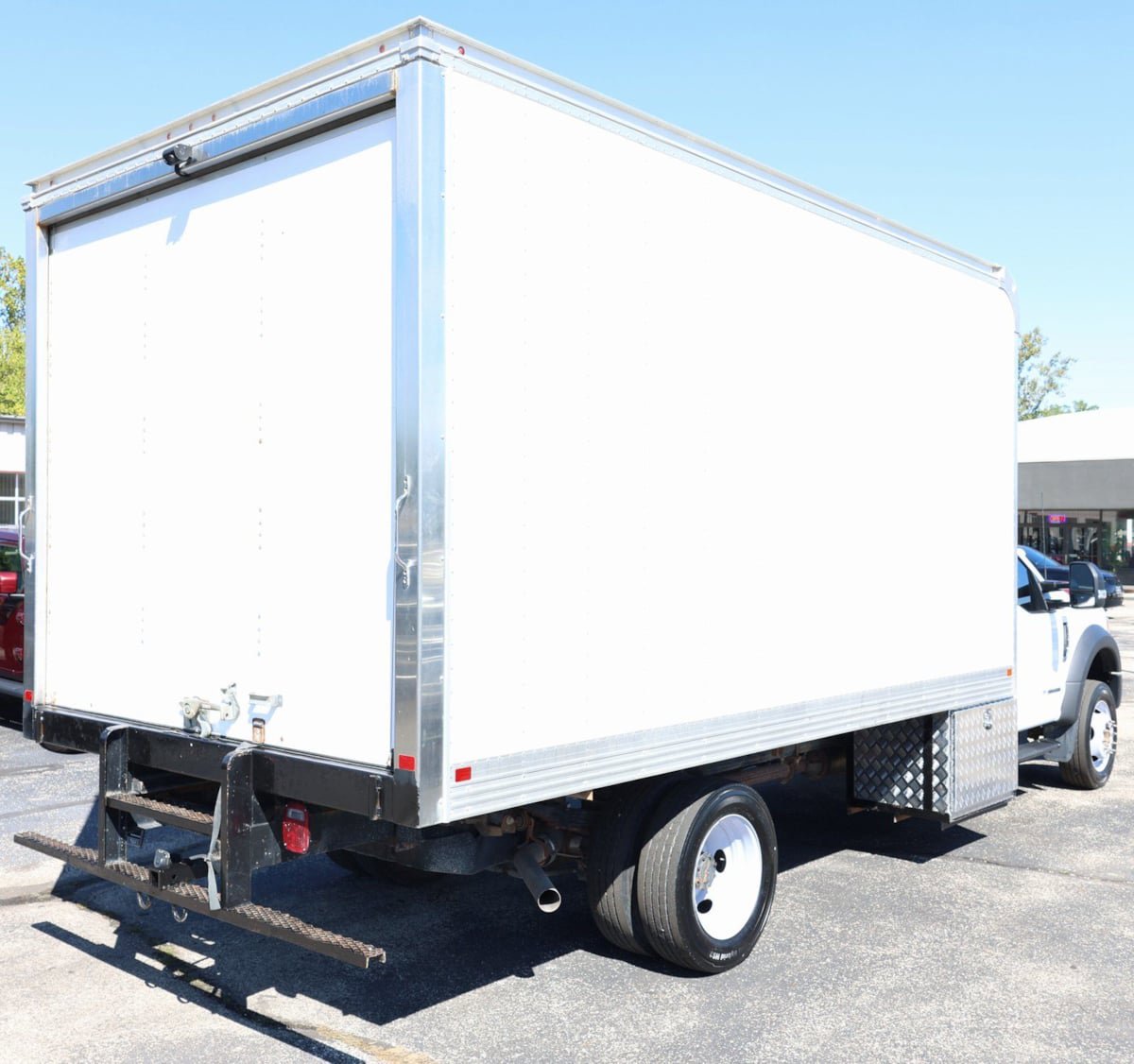 Used 2022 Ford F550 2WD Regular Cab Super Duty image 4