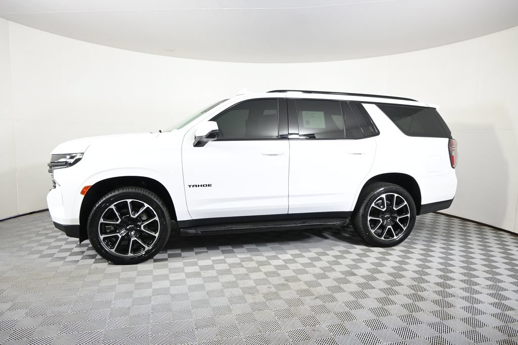 Used 2022 Chevrolet Tahoe RST w/ Luxury Package AWD/4WD image 2
