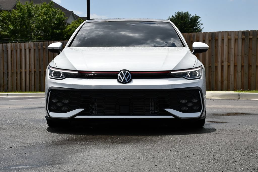 Used 2025 Volkswagen GTI SE FWD image 3
