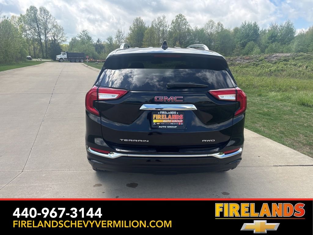 Used 2023 GMC Terrain Denali w/ Black Diamond Edition AWD/4WD image 8