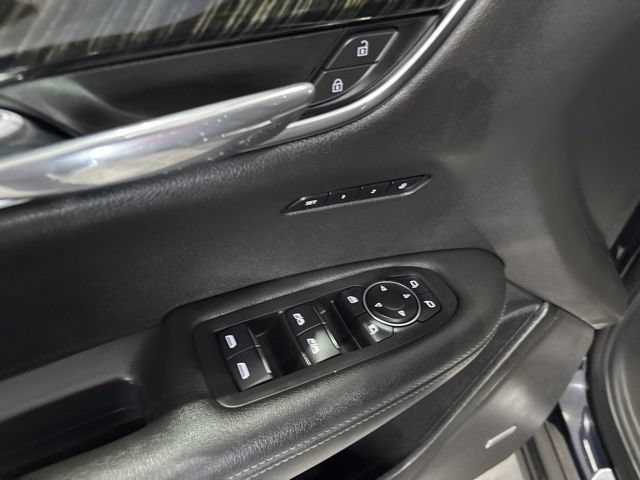 Used 2021 Cadillac XT6 Premium Luxury AWD/4WD image 14