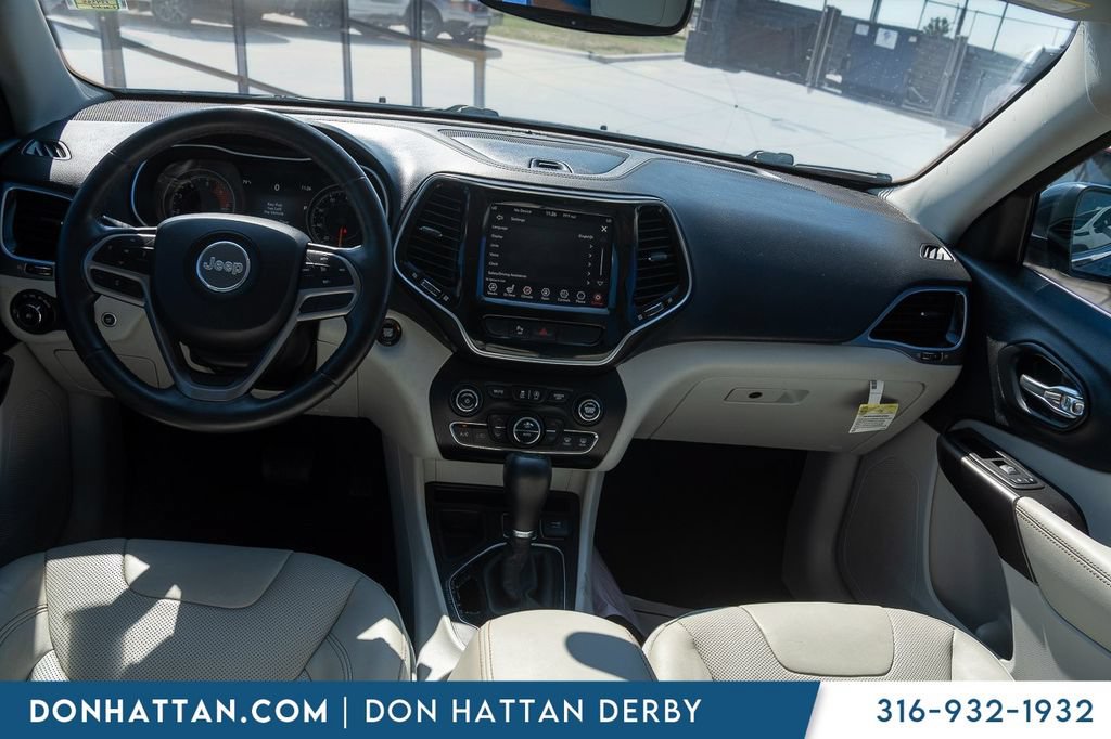 Used 2019 Jeep Cherokee Limited w/ Luxury Group FWD image 4