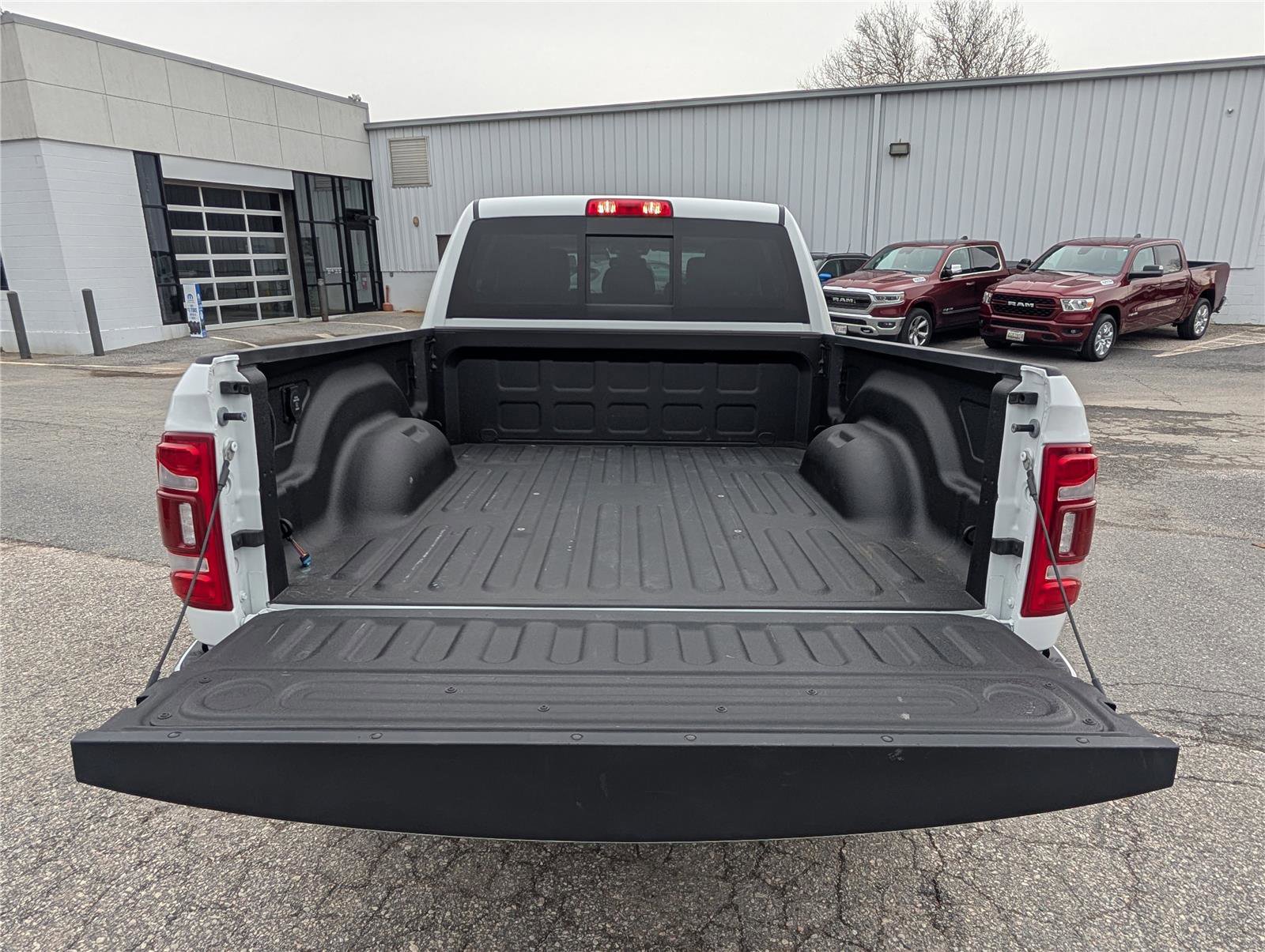 Used 2024 RAM 2500 Laramie w/ Chrome Bumper Package image 13
