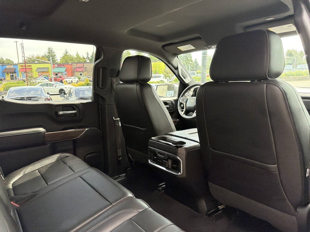 Used 2019 Chevrolet Silverado 1500 High Country w/ Technology Package AWD/4WD image 23