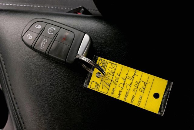 Used 2022 Dodge Challenger GT RWD image 11