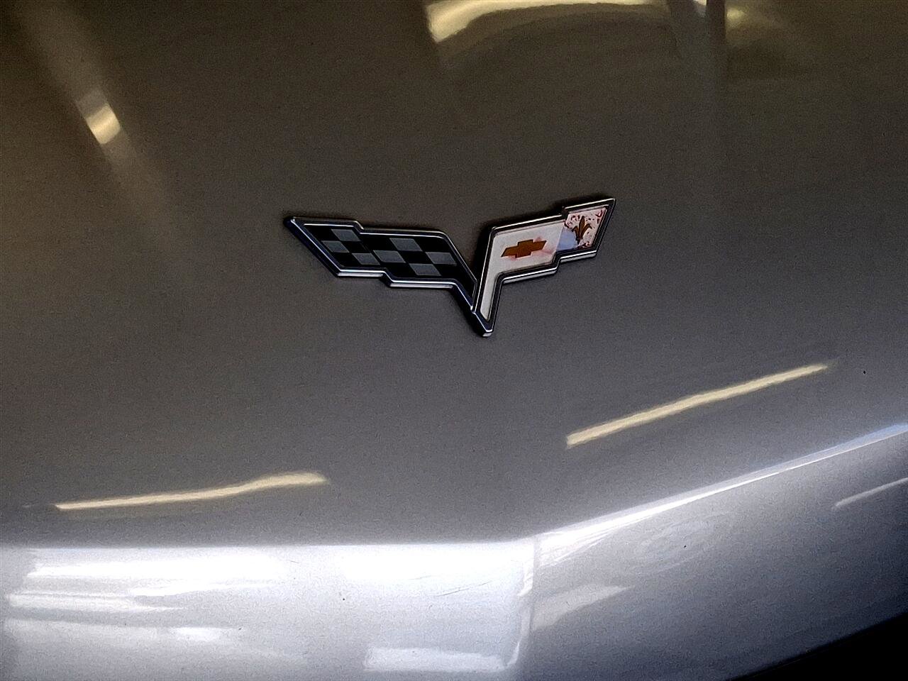 Used 2005 Chevrolet Corvette Convertible w/ Preferred Equipment Group image 37