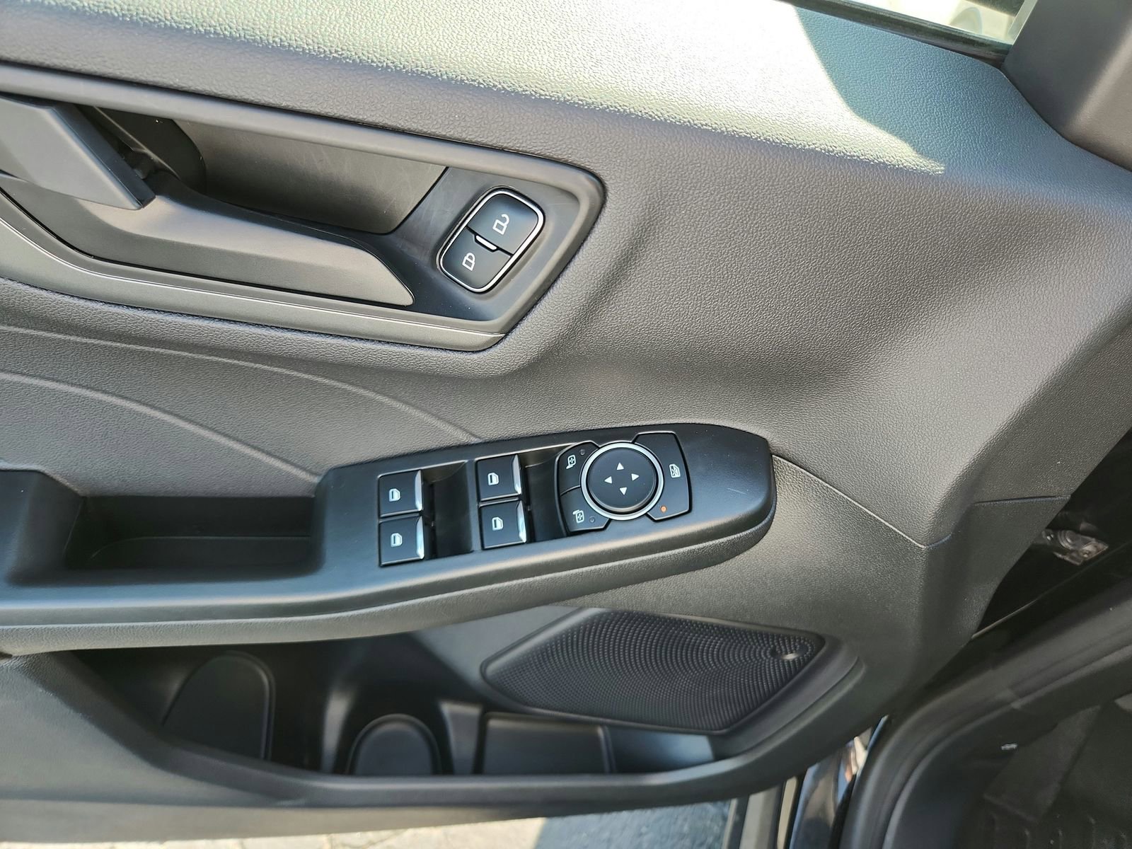 Used 2024 Ford Escape Active AWD/4WD image 20