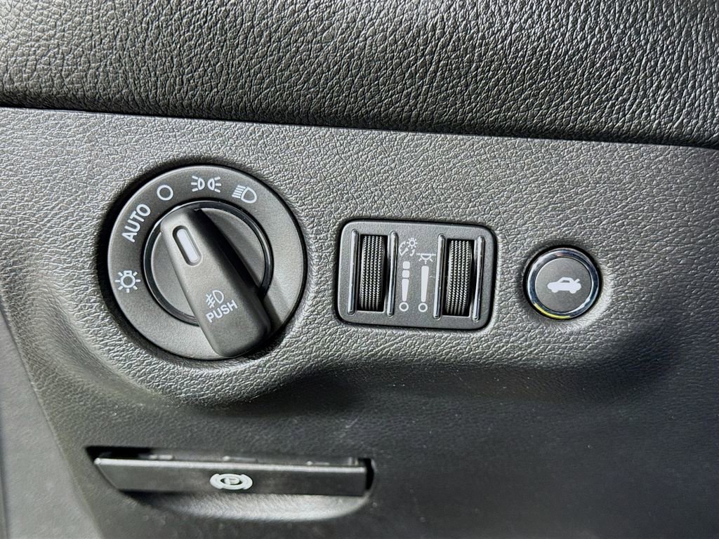 Used 2022 Dodge Challenger R/T Scat Pack RWD image 17