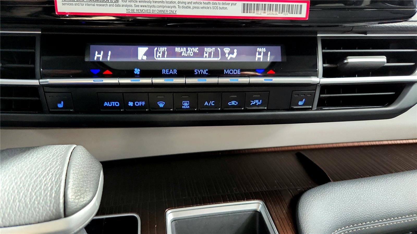 Certified 2024 Toyota Sienna XLE image 32