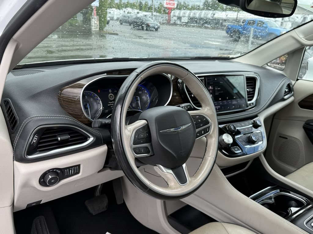 Used 2021 Chrysler Pacifica Limited w/ Premium & Safety Sphere Group AWD/4WD image 18