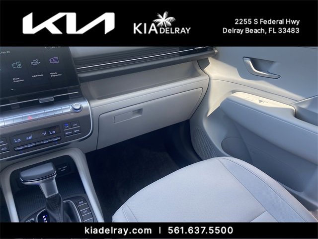 Used 2025 Hyundai Kona SEL image 13