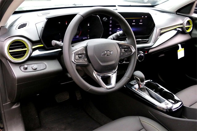 Used 2024 Chevrolet Trax ACTIV image 9