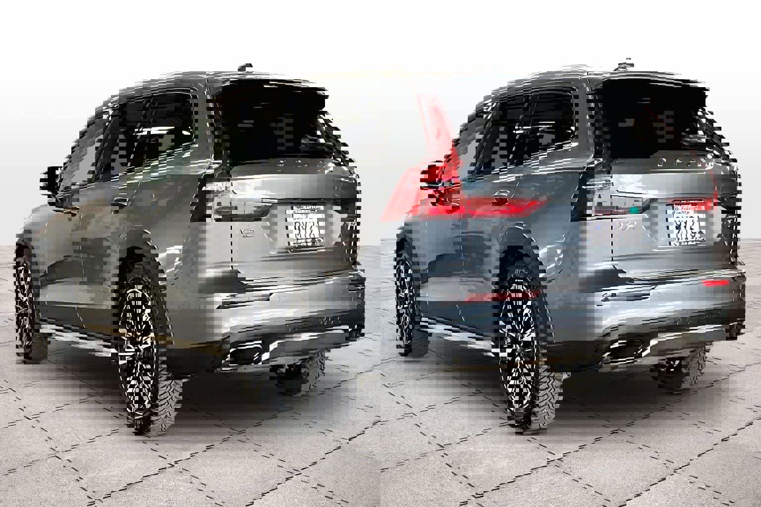 Used 2020 Volvo V60 T5 Cross Country w/ Cross Country Pro Package image 15