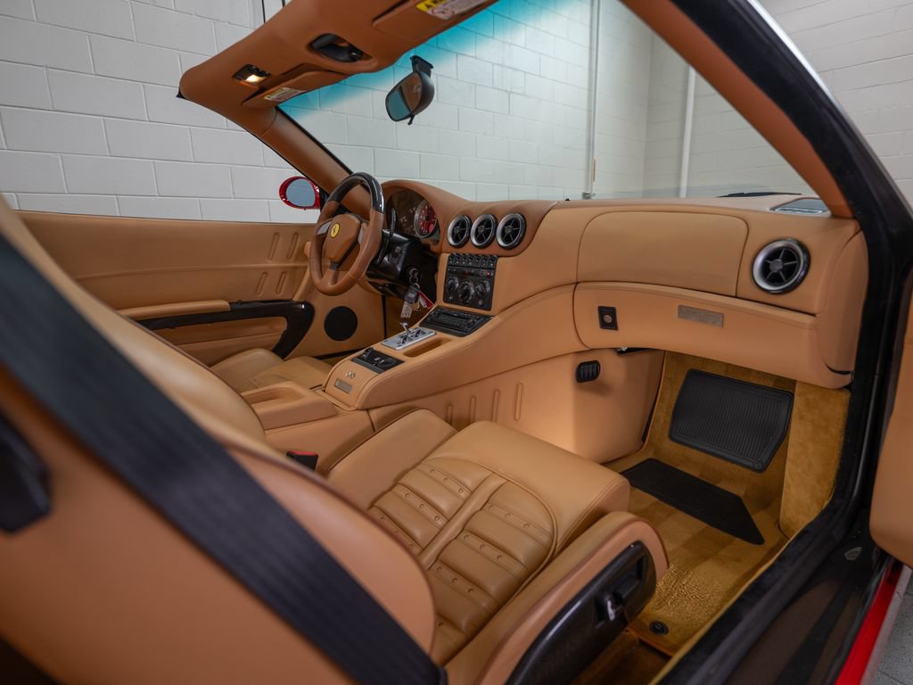 Used 2005 Ferrari 575M Maranello Superamerica RWD image 18