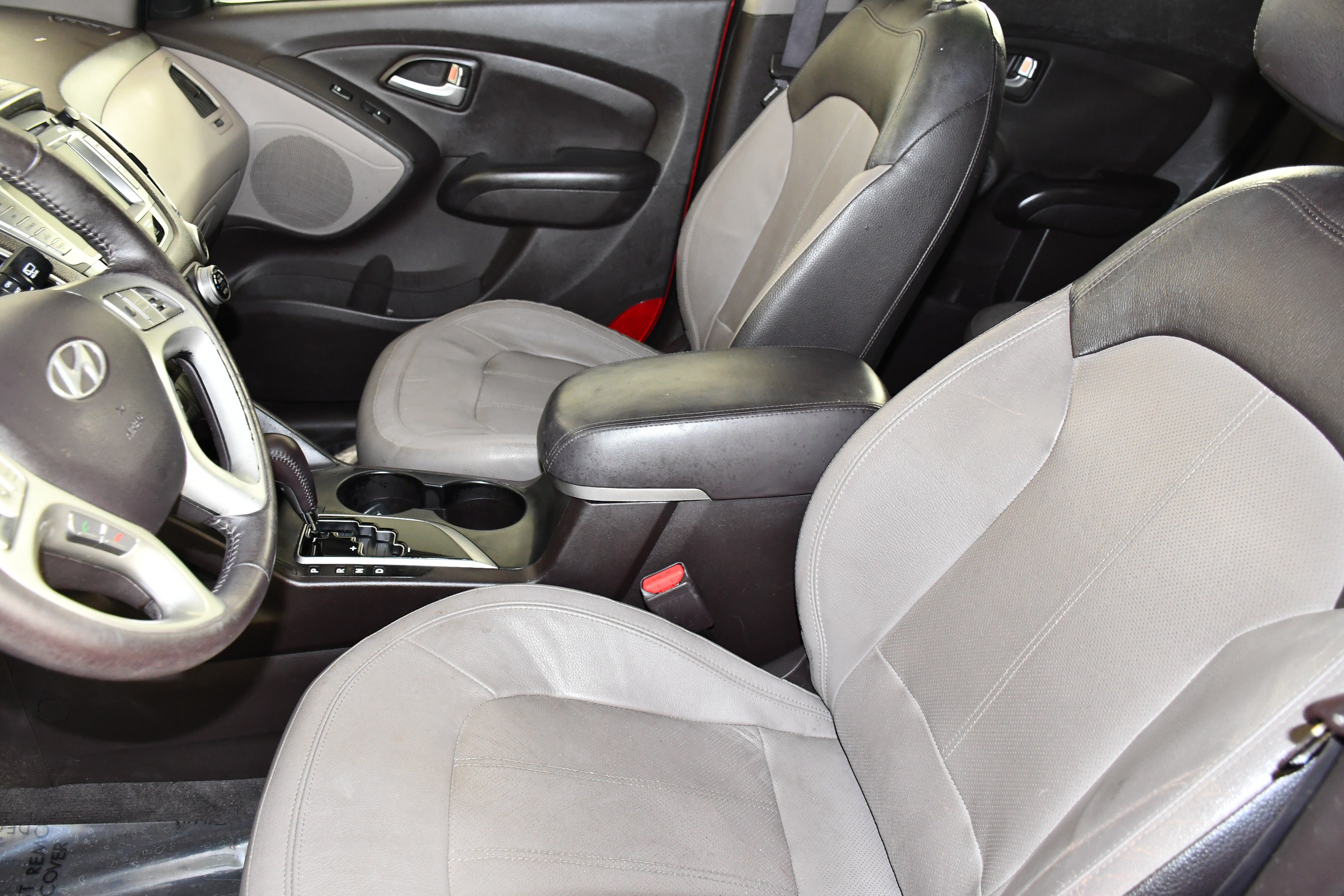 Used 2013 Hyundai Tucson Limited w/ Premium Pkg AWD/4WD image 37