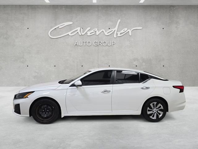 Used 2023 Nissan Altima 2.5 S FWD image 13