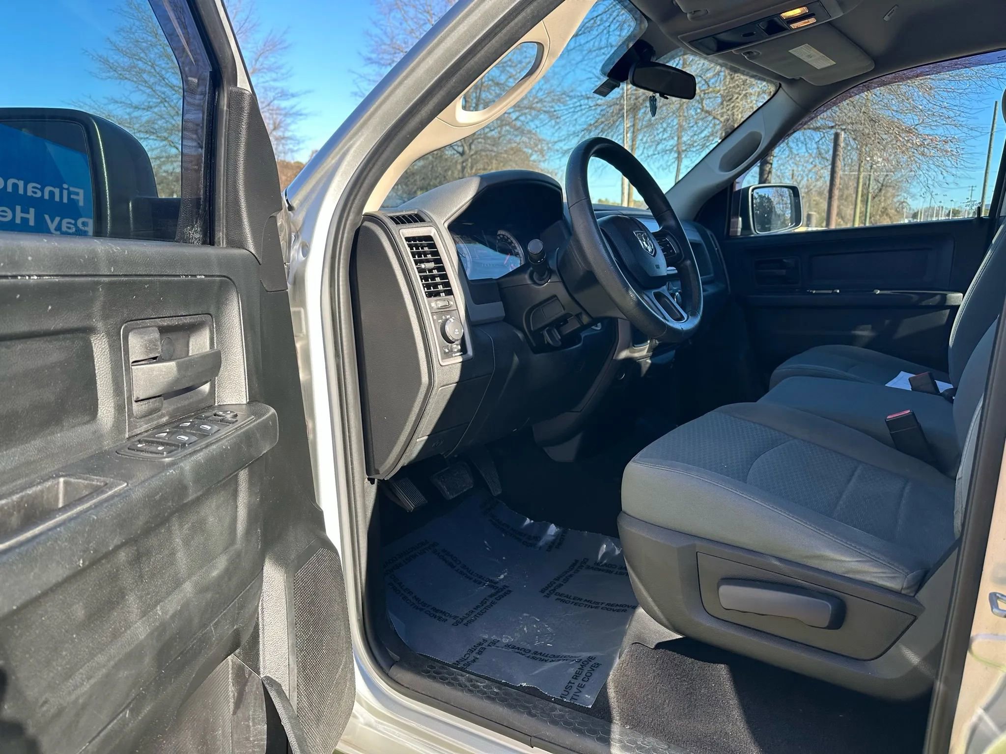 Used 2018 RAM 1500 Express image 12