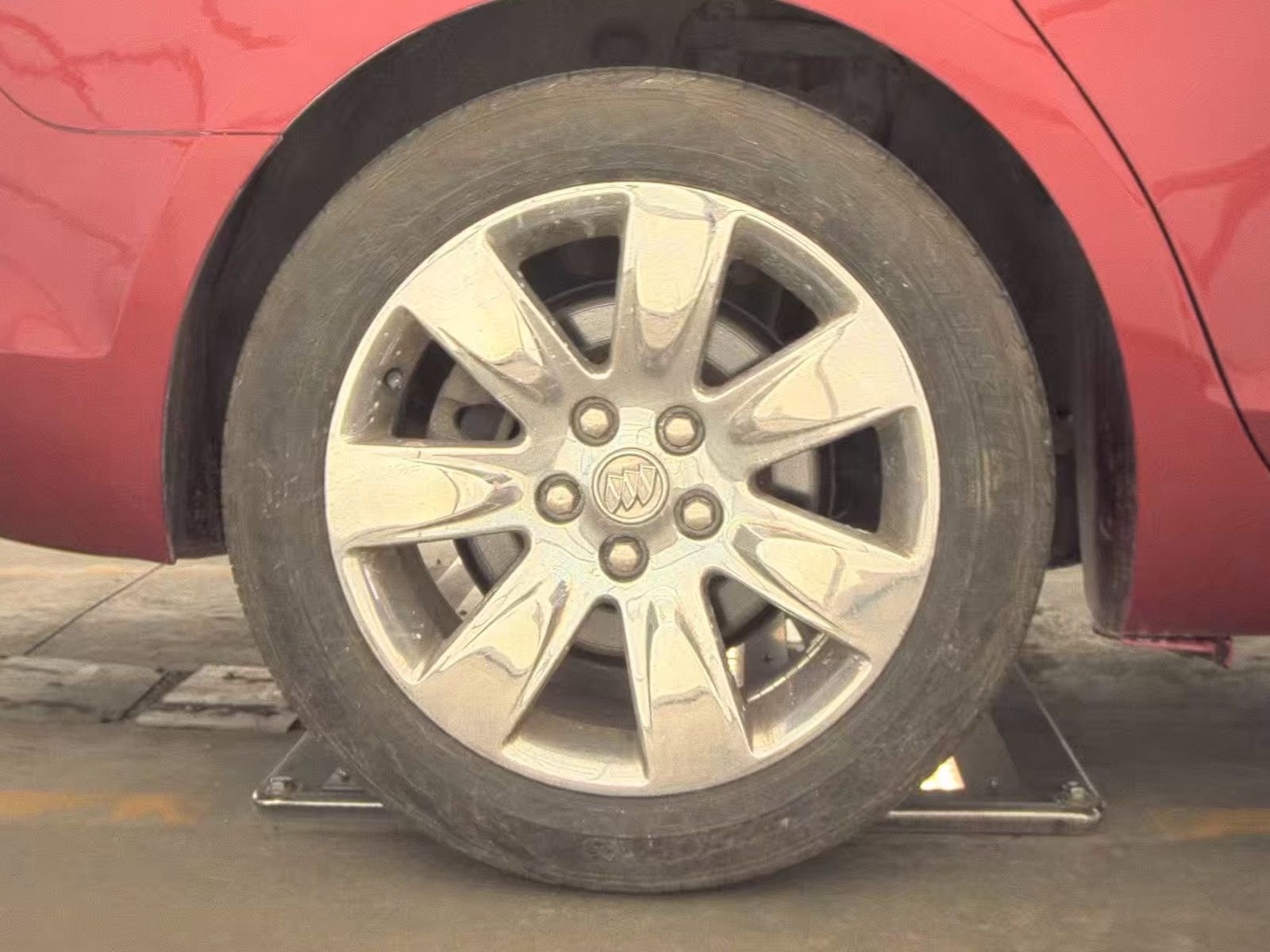 Used 2012 Buick LaCrosse Premium w/ Entertainment Package image 11