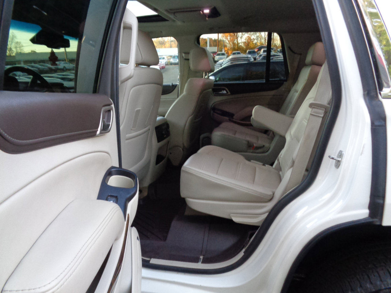 Used 2015 GMC Yukon Denali w/ Touring Package image 17