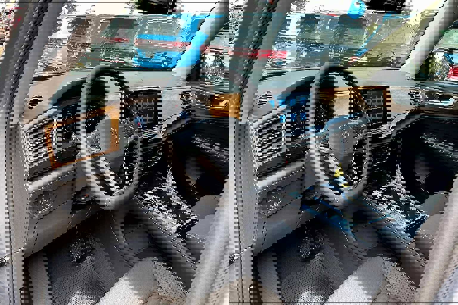 New 2026 Volkswagen Atlas SE image 8