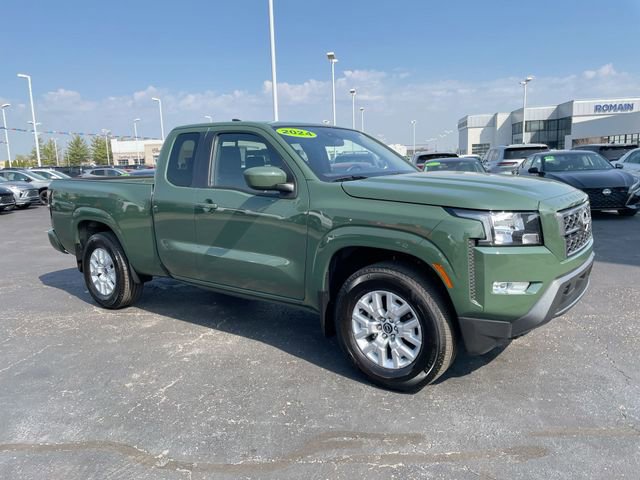 Used 2024 Nissan Frontier SV w/ SV Convenience Package RWD image 6
