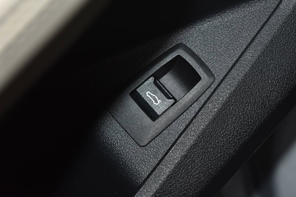 Certified 2025 BMW 228i xDrive image 7