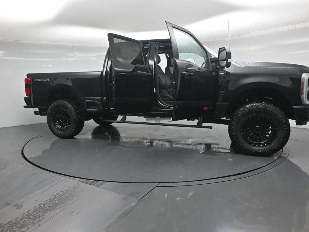 New 2025 Ford F250 Lariat w/ Lariat Ultimate Package image 33