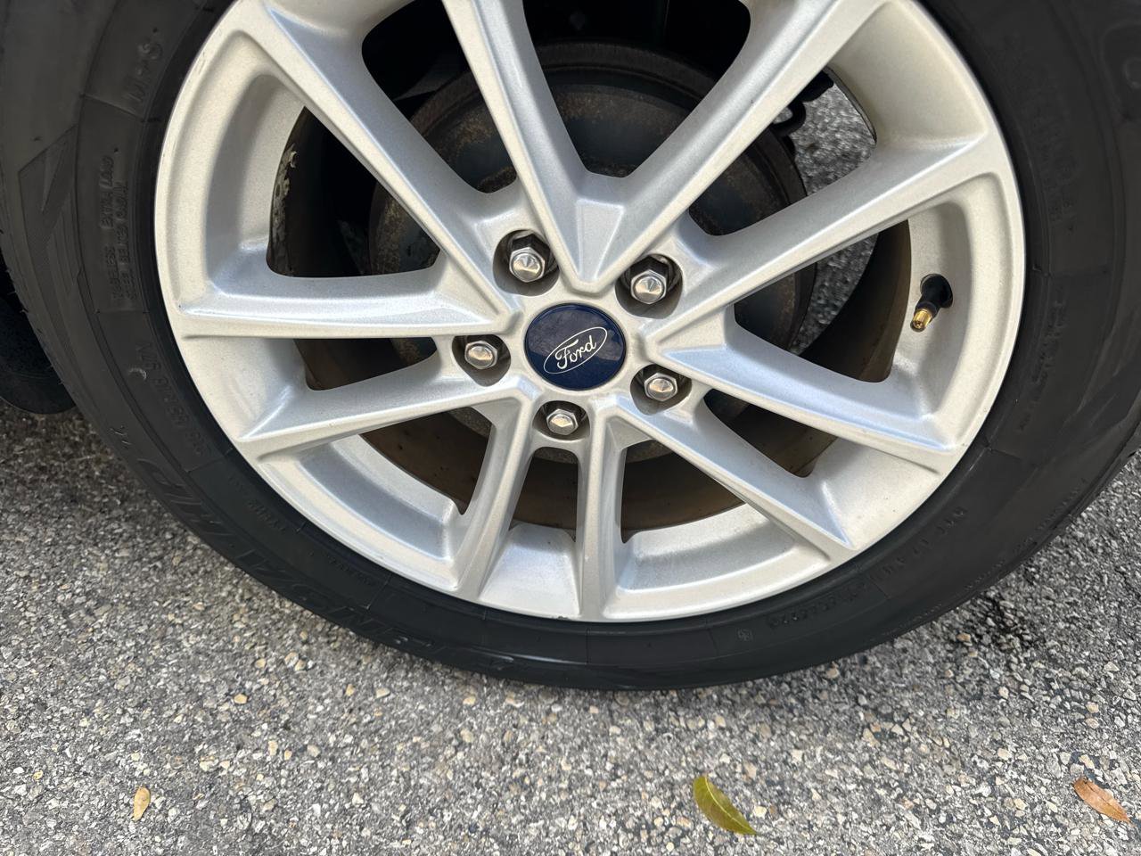 Used 2018 Ford Focus SE FWD image 14