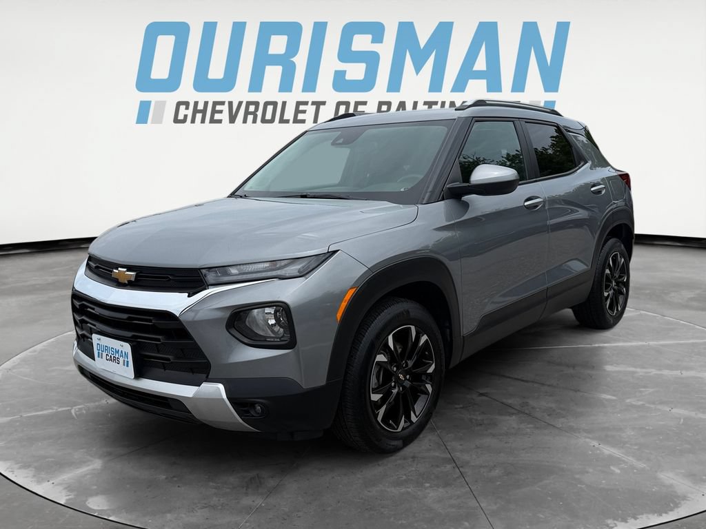 Used 2023 Chevrolet TrailBlazer LT FWD image 2