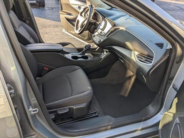 Used 2024 Chevrolet Malibu LT image 17