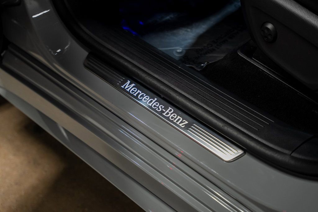 Used 2024 Mercedes-Benz GLE 350 4MATIC w/ AMG Line Exterior image 70