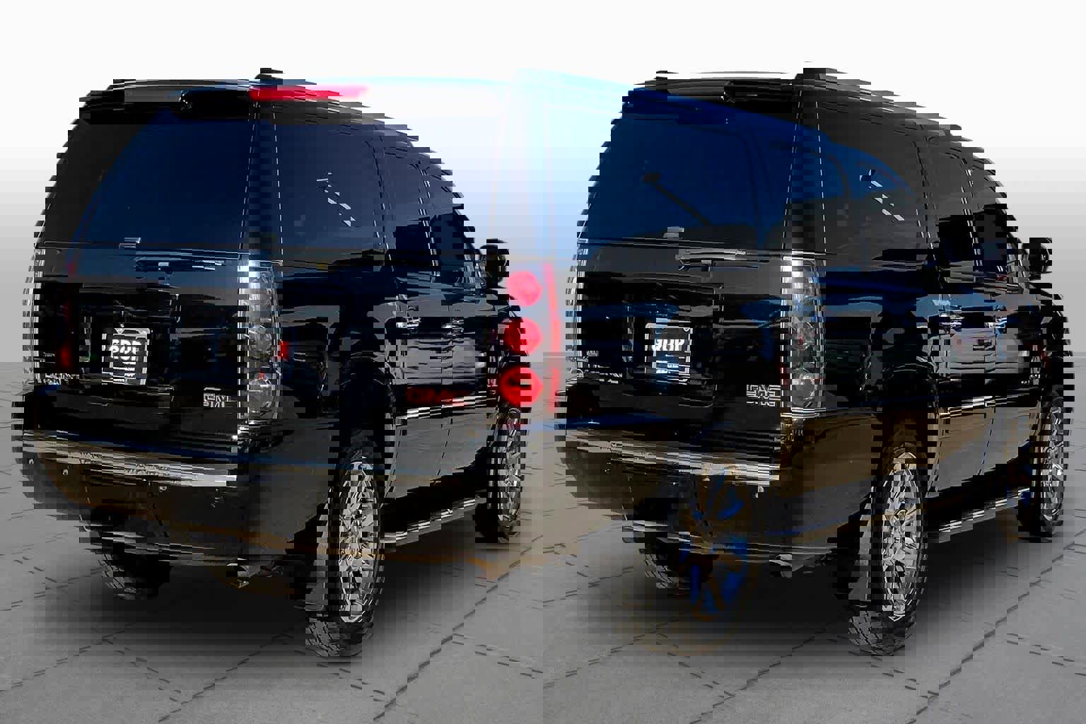 Used 2010 GMC Yukon XL Denali image 12