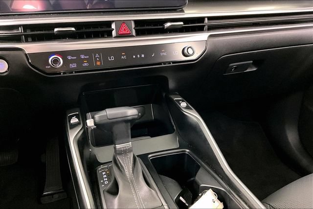 Certified 2026 Kia Sorento S w/ S Panoramic Sunroof Package FWD image 8