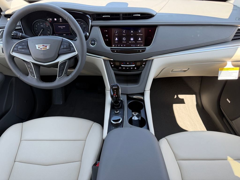 New 2026 Cadillac XT5 Premium Luxury w/ Driver Assist Package AWD/4WD image 3