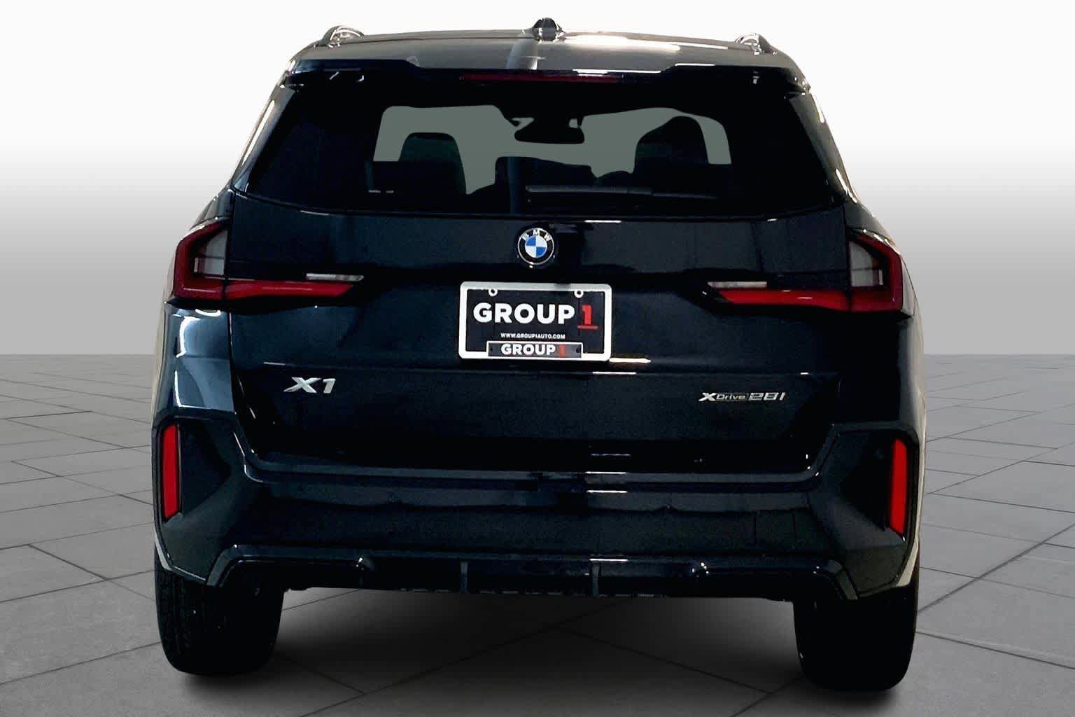 New 2026 BMW X1 xDrive28i w/ Technology Package AWD/4WD image 4