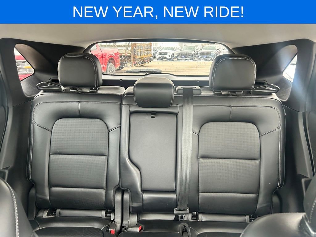 Used 2023 Ford Escape Platinum w/ Class II Trailer Tow Package image 22